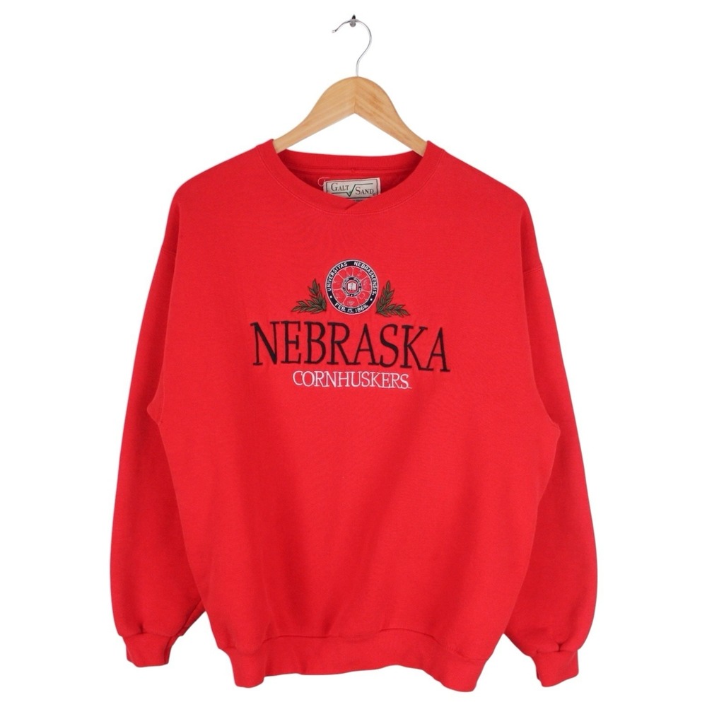 Vintage Nebraska Cornhuskers Sweatshirt Red Embroidered Crewneck Size Medium